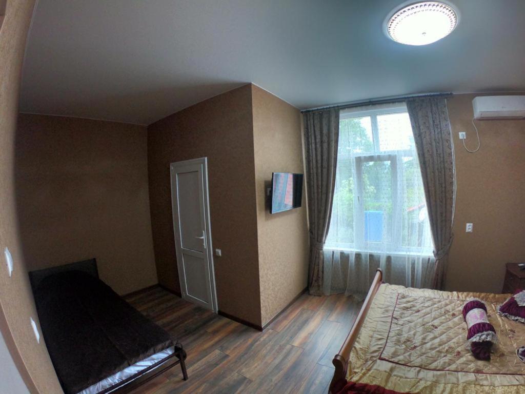 Гостевой Дом "Ласточкино Гнездо" Zandrypsch Exterior foto