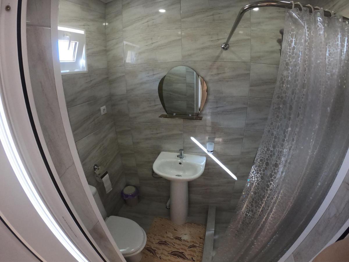 Гостевой Дом "Ласточкино Гнездо" Zandrypsch Exterior foto