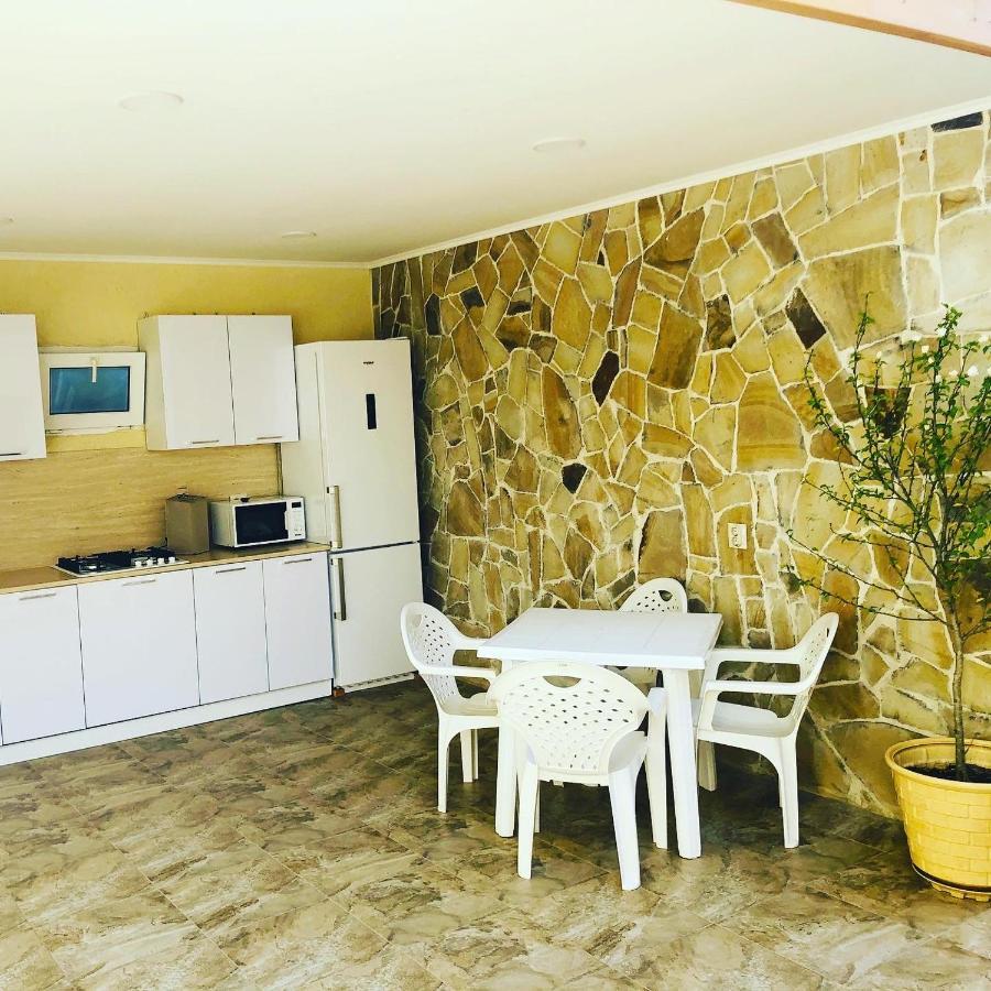 Гостевой Дом "Ласточкино Гнездо" Zandrypsch Exterior foto